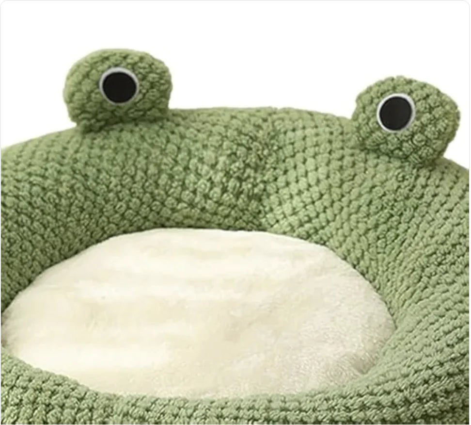 Froggy Plush Pet Nest - LiviNova